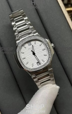 Patek Philippe Nautilus 7118/1A White Dial 1:1 Mirror Swiss Replica Watch in 904L Steel